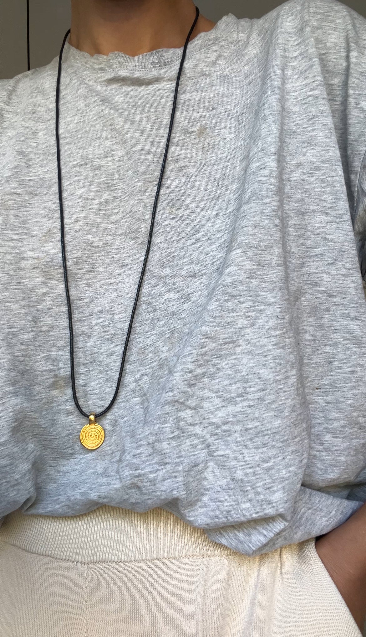 SWIRL cord necklace