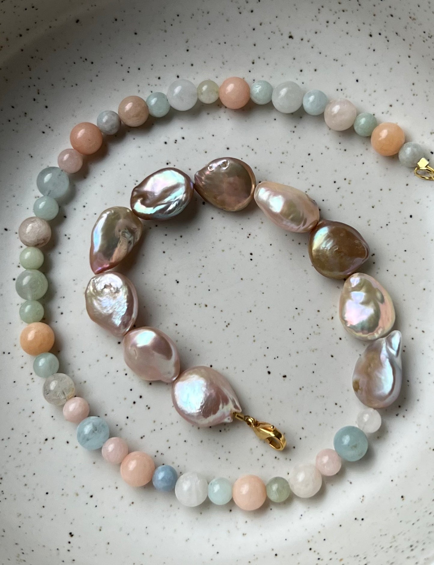 PASTEL PEARL necklace